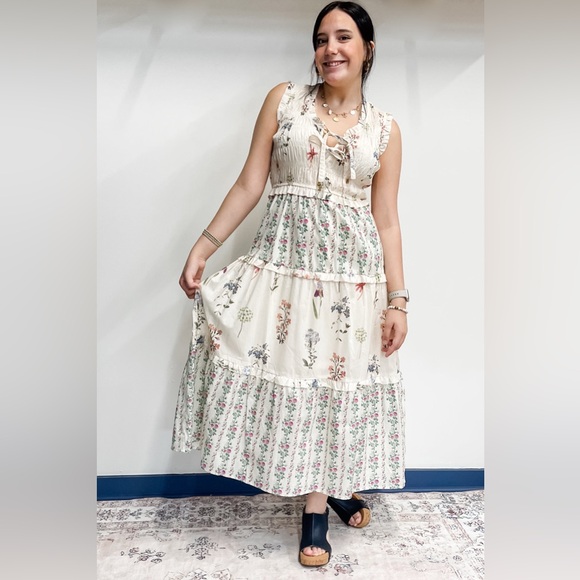 Entro cream mix floral print sleeveless midi tiered dress smocked bodice D25728 - Picture 1 of 3